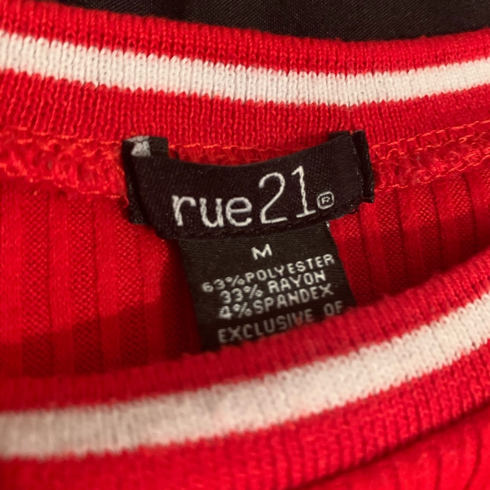 Beautiful short sleeved red dress